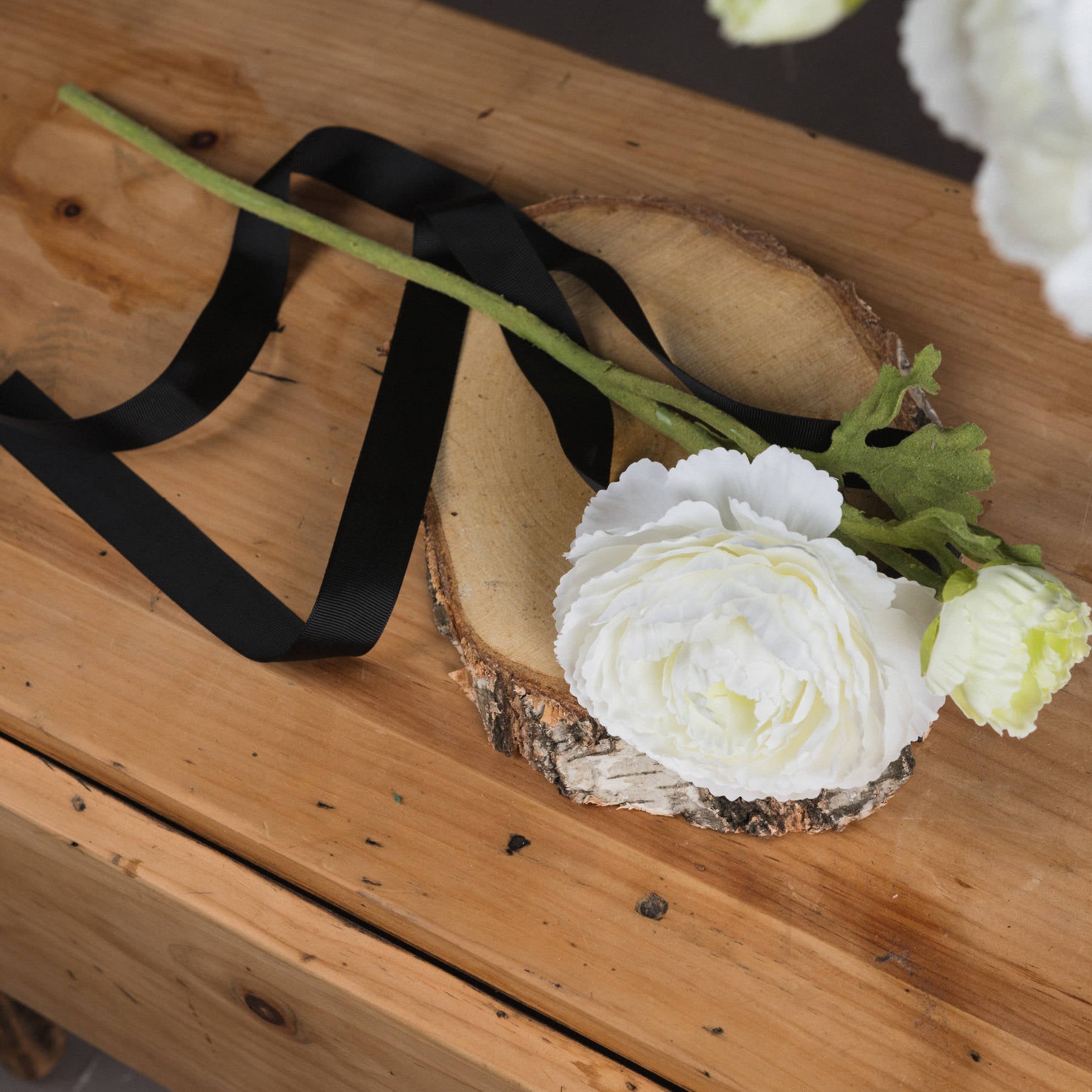 Artificial ranunculus faux flower stem in white or pink, realistic floral arrangement for home décor by Sable Homeware.
