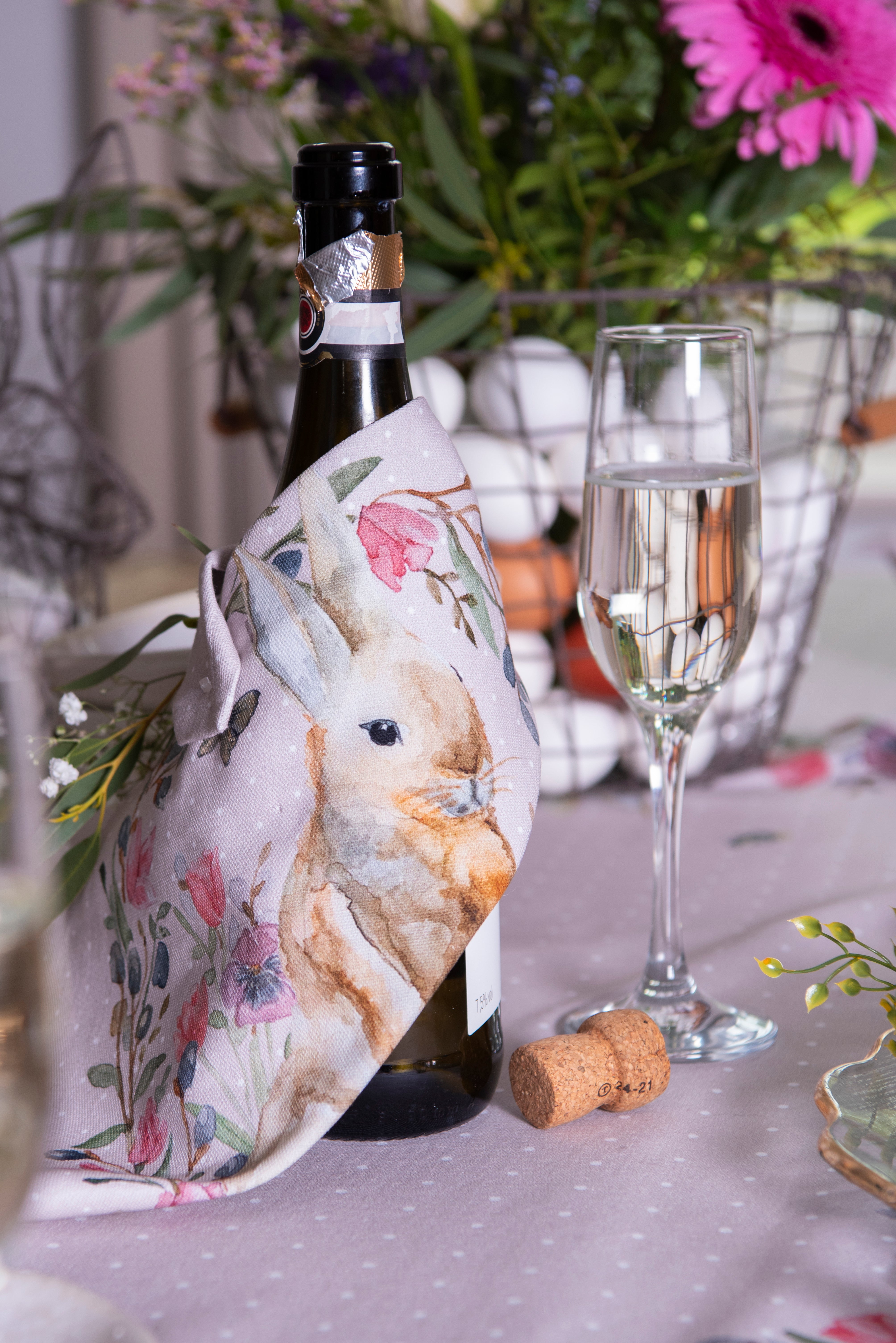 Sable Homeware bunny tea towel featuring a charming bunny design, made of soft fabric, perfect for kitchen decor and drying dishes.