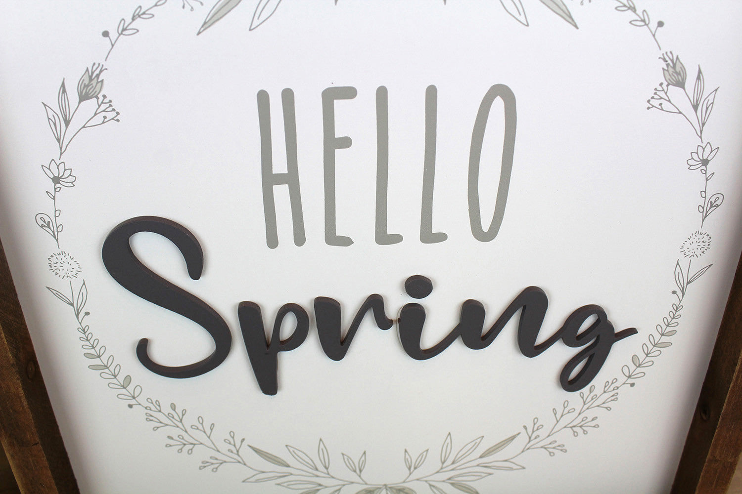 Shabbyquins Hello Spring framed plaque wall decoration with floral design and rustic wooden frame.