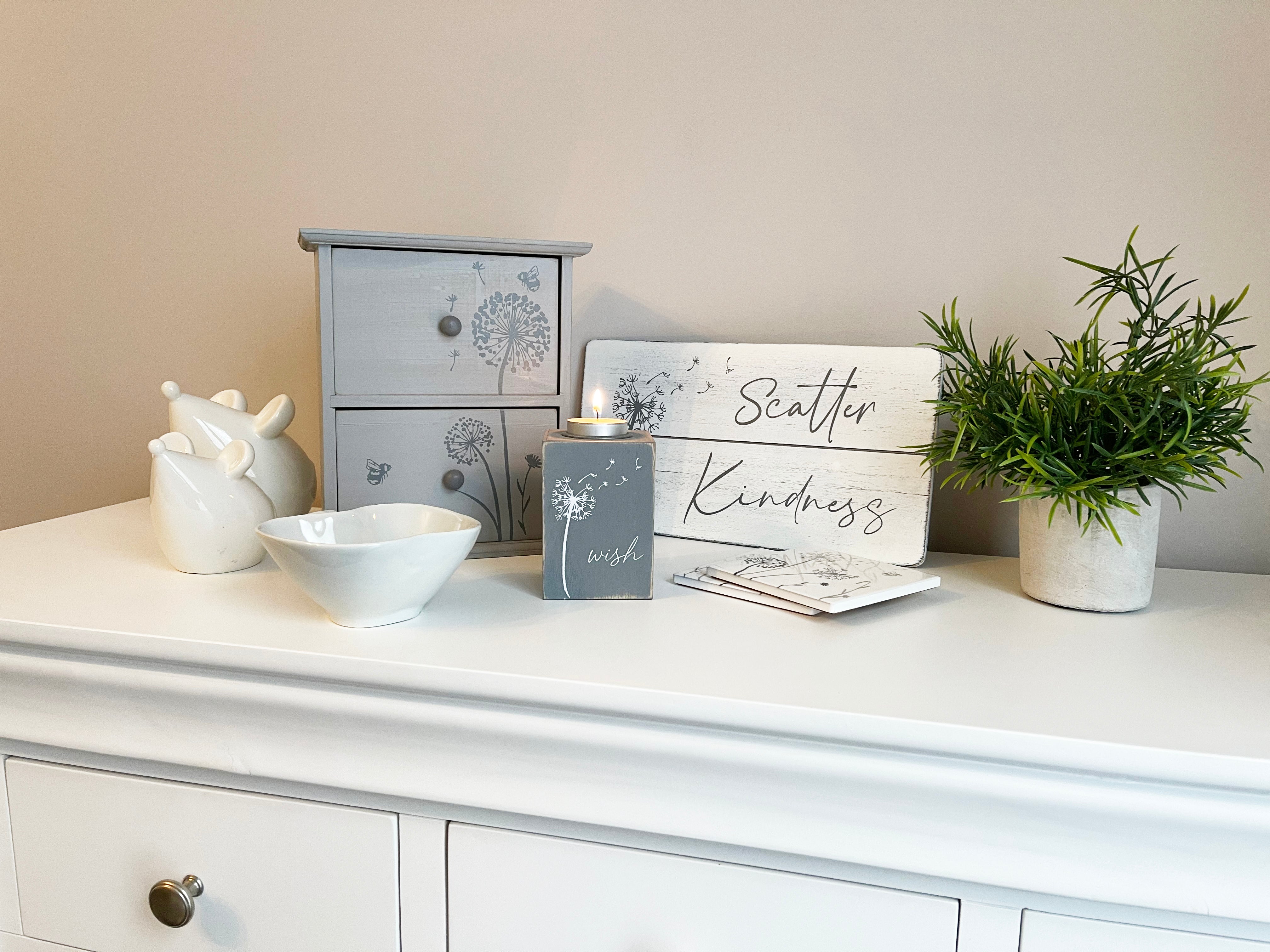 Sable Homeware Dandelion Collection jewelry box with floral design and padded interior, ideal for storing jewelry and accessories.