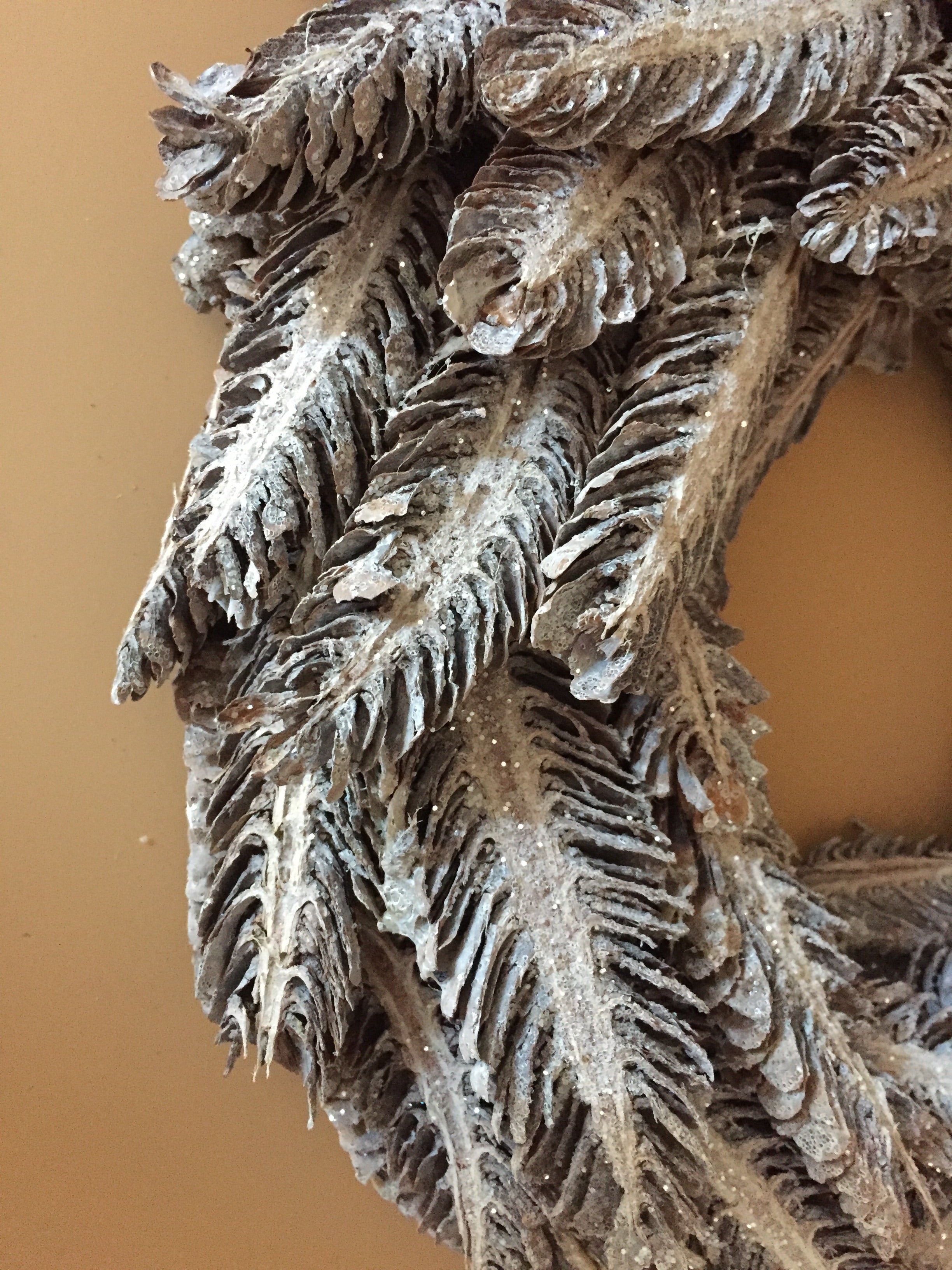 Round Silver & Grey Glittery Wreath - Shabbyquins