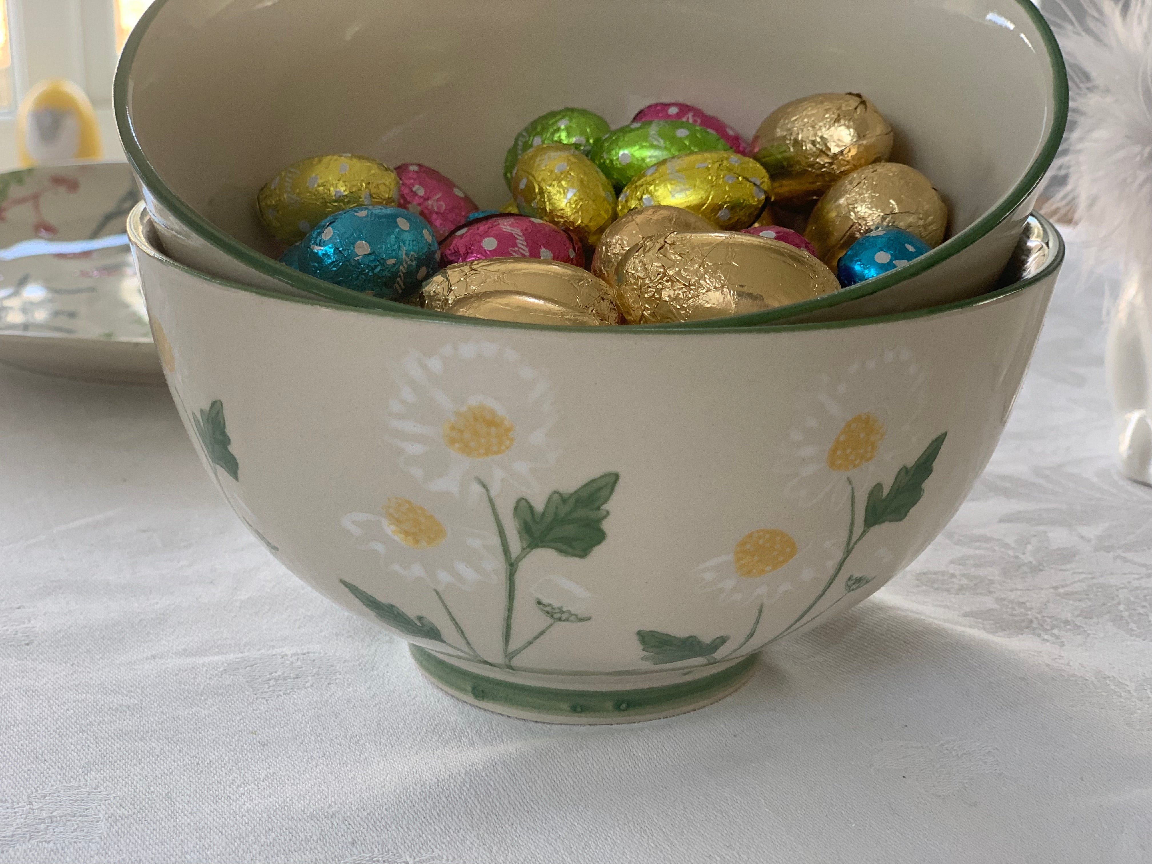 Set of 2 Spring Daisy stoneware bowls by Sable Homeware, featuring floral daisy patterns and a smooth ceramic finish.