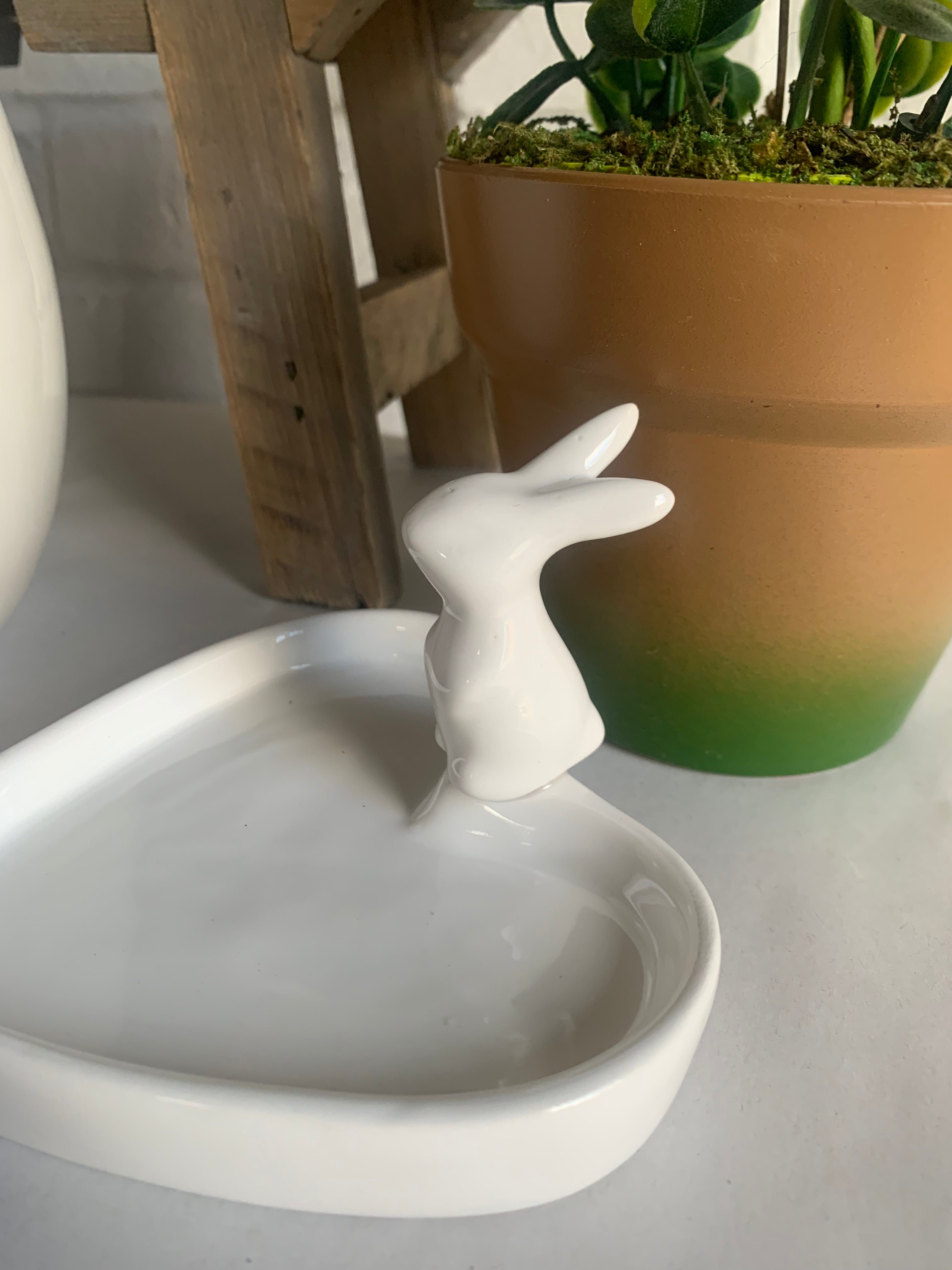 Sable Homeware ceramic rabbit-shaped heart dish made of china, featuring a delicate design perfect for decorative or functional use.