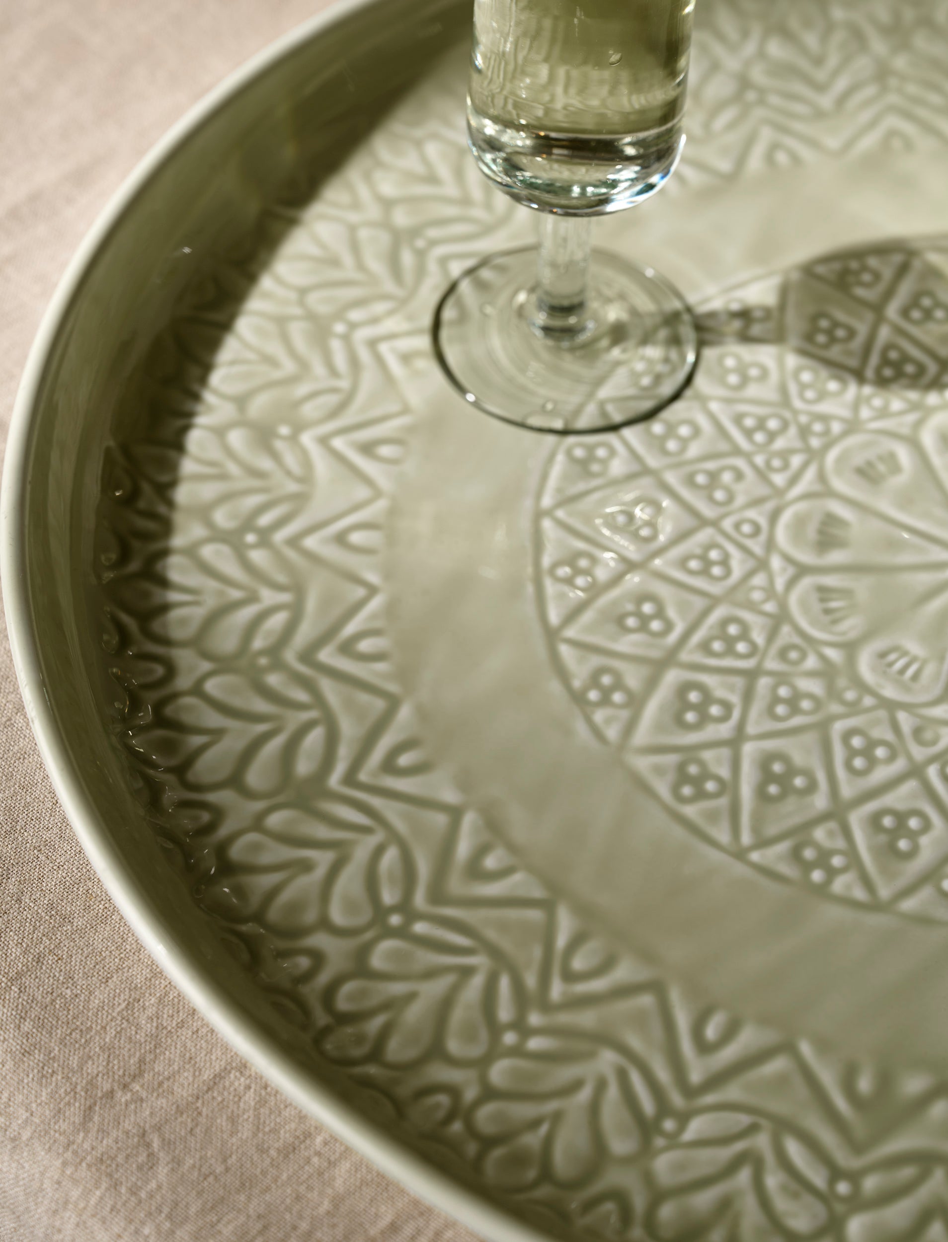 Fiskardo Iron Tray in Clay by Sable Homeware, round neutral serving and coffee table tray with a rustic finish.