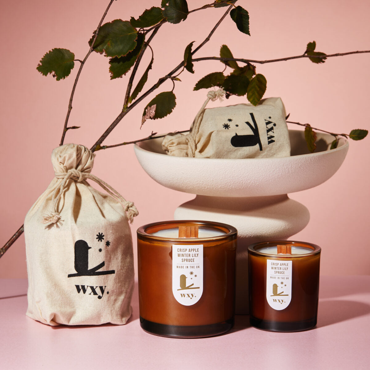 Candlelit Christmas: Wxy amber Christmas candle