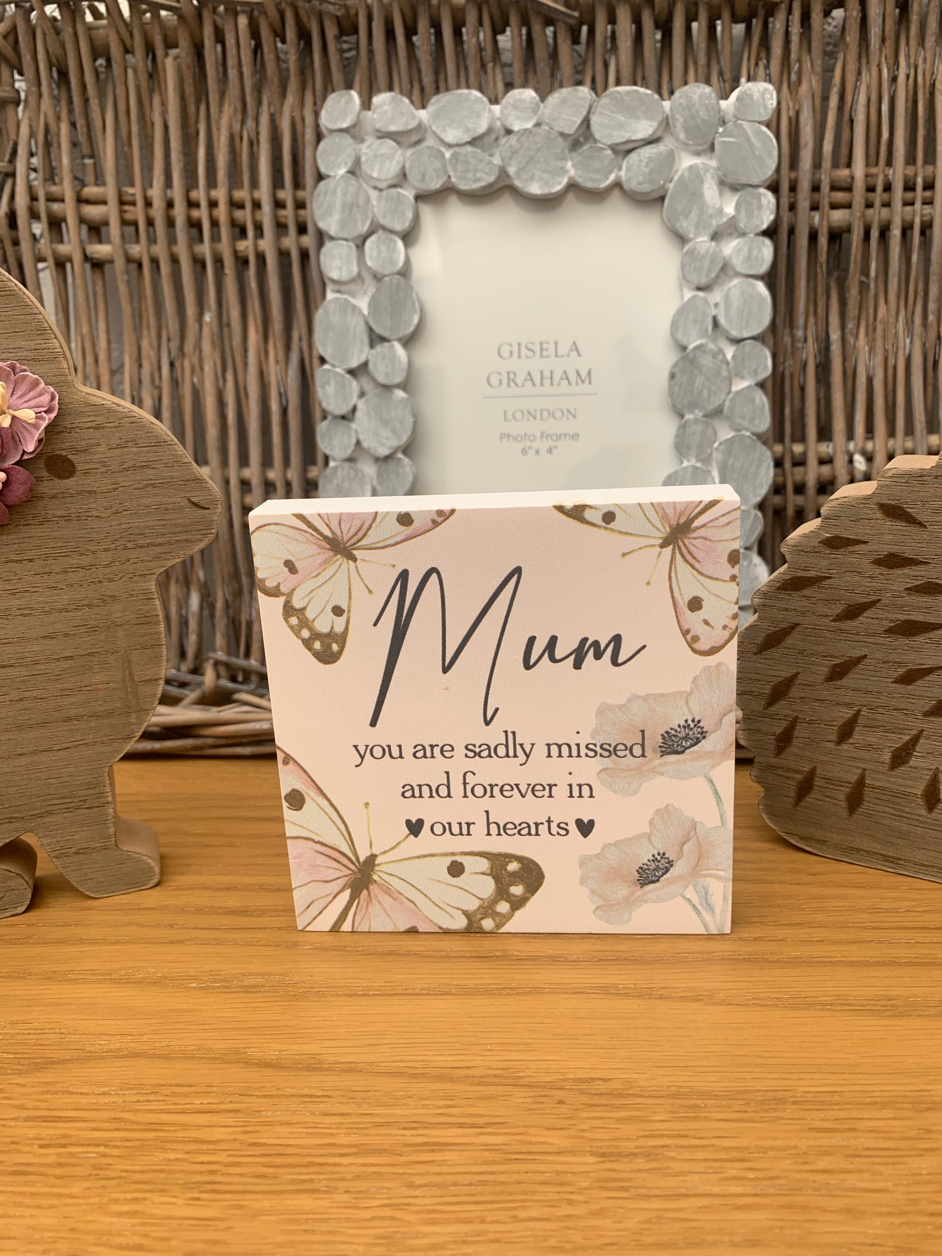 Sable Homeware Mum Memory Block plaque with engraved heartfelt message, decorative wooden sign for Mother's Day or gift.