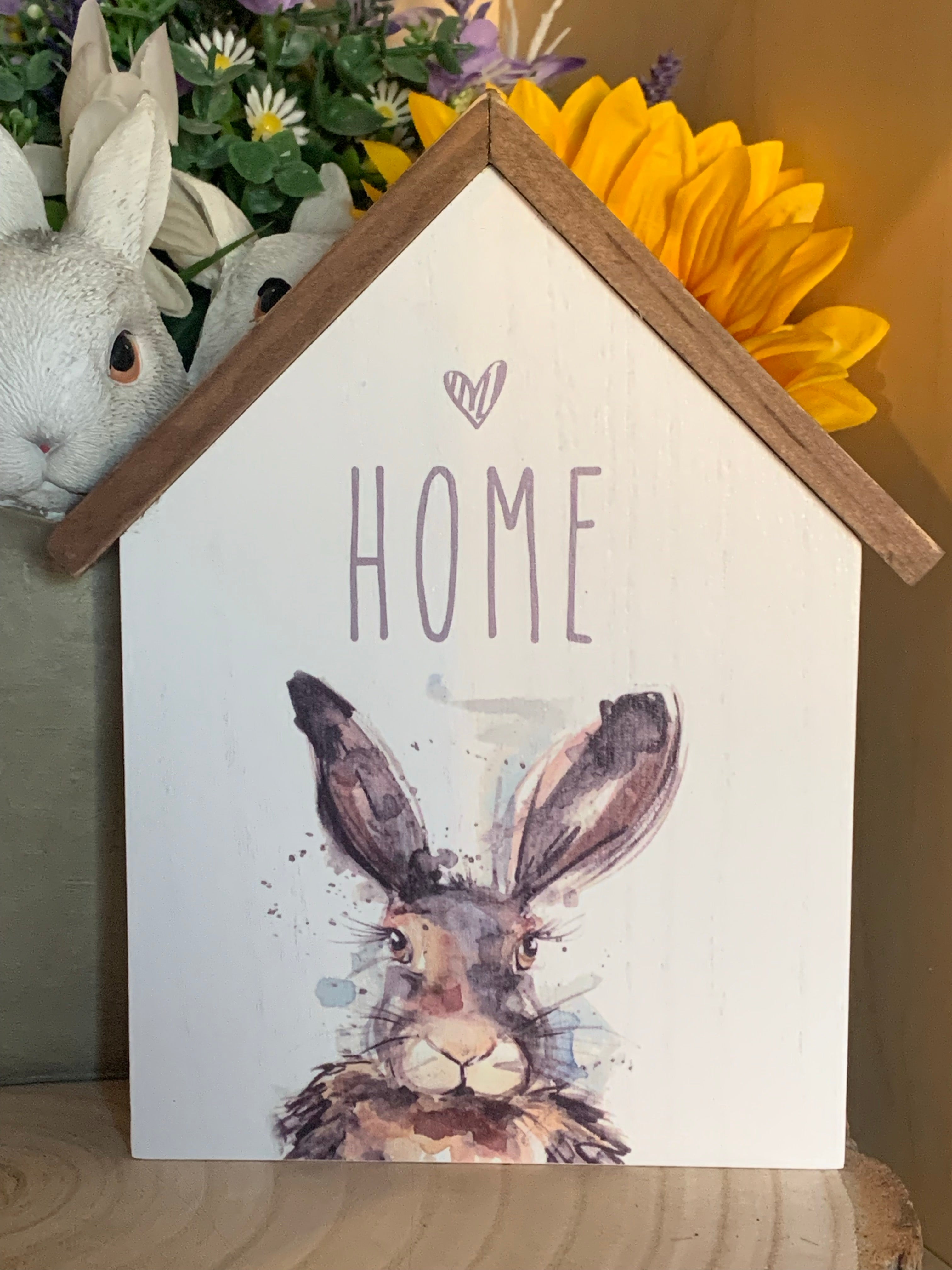 Hare House Wooden Block - Shabbyquins