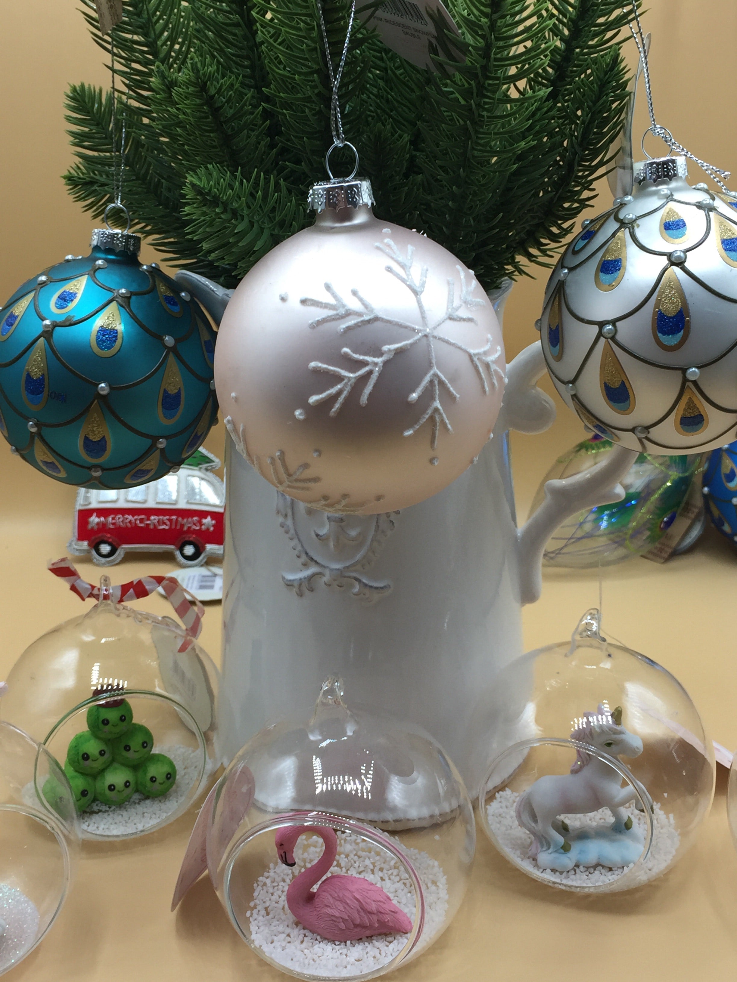Pink Snowflake Bauble - Shabbyquins