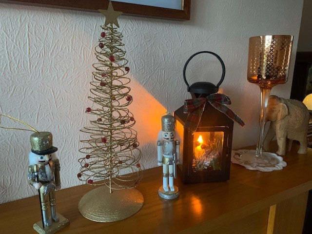 Pair of Hanging Nutcracker Decorations - Shabbyquins